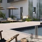 Anastasia & 3*