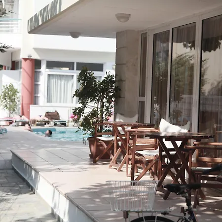 Apartahotel Anastasia & 3*