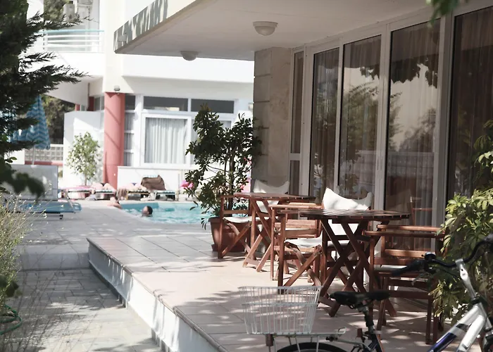 Hotel apartamentowy Anastasia & 3*